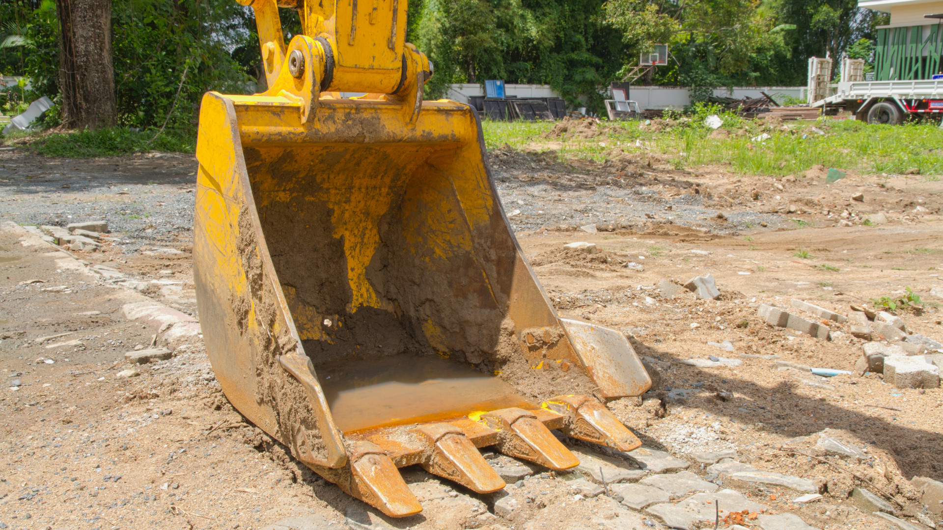 Comment utiliser une mini-pelle pour ses travaux de terrassement ?